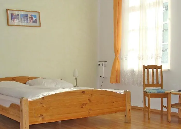 Weisses Ross Casa de hóspedes 2*